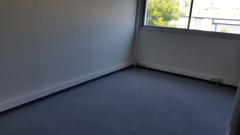 bureau a louer aix les milles