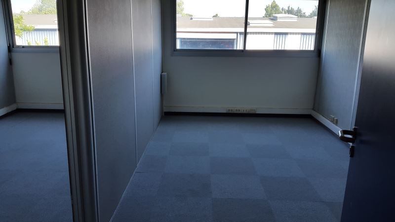 bureau a louer aix les milles